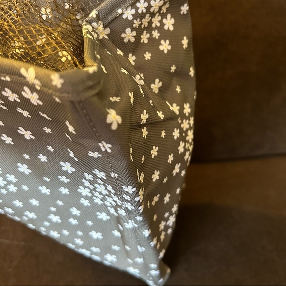 Thirty One NWT All in one organizer in awesome blossom print - Picture 3 of 7